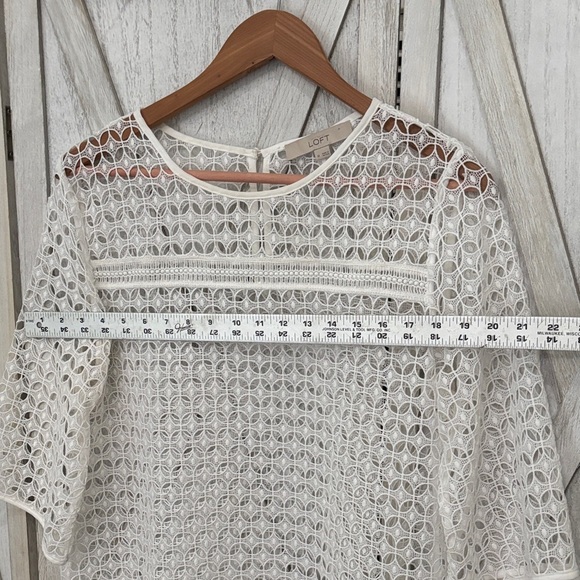LOFT White Geometric Eyelet Top - Size Medium - Picture 6 of 9